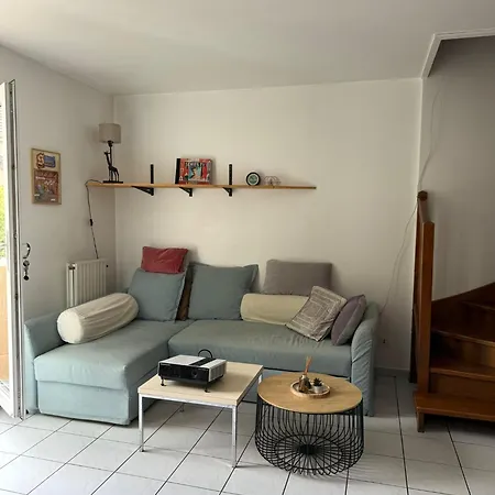Private Bedroom, In A House Of 2 Roomates Asnieres-sur-Seine